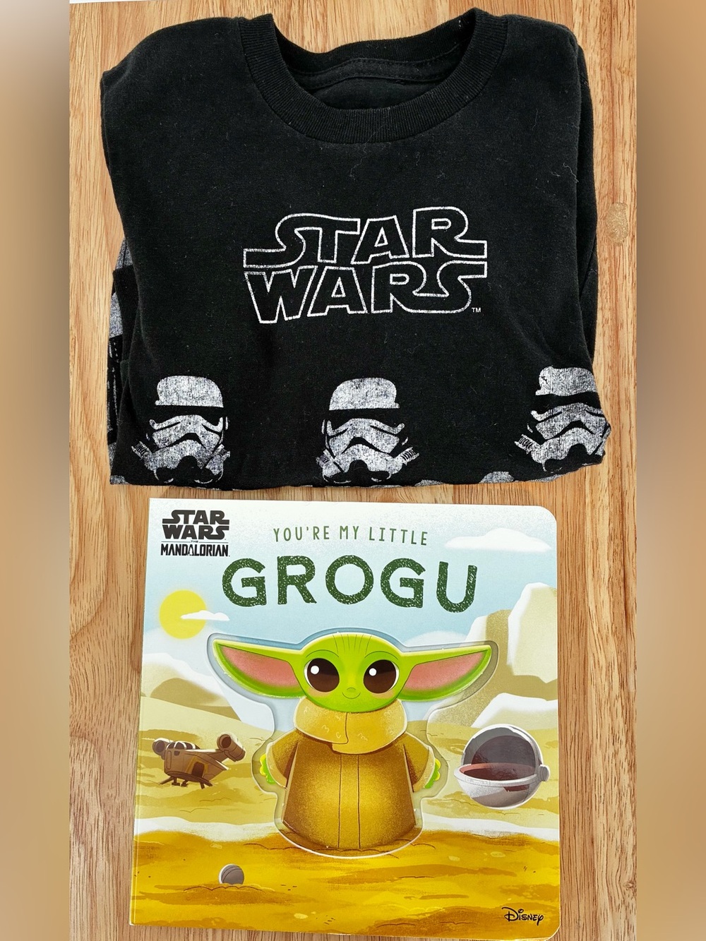 Kids Star Wars T Shirt and Book Bundle Size 5 - Picture 1 of 8